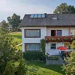 Uhrmann Franz 아파트